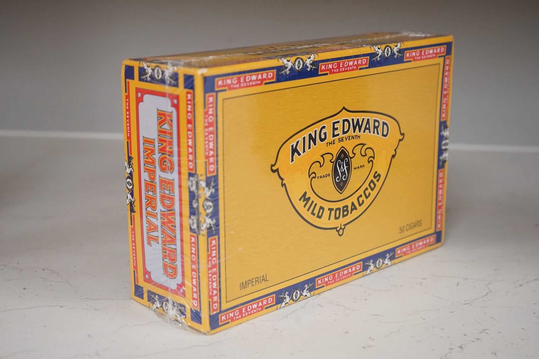 A sealed box of 50 King Edward cigars. Condition - sealed